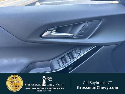 New 2026 Chevrolet Equinox LT w/ LPO, Floor Liner Package FWD image 9