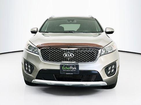 Used 2016 Kia Sorento SX w/ SXL Technology Package AWD/4WD image 2