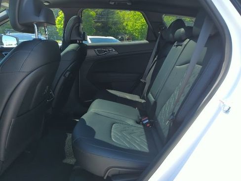 Used 2023 Kia Sportage X-Line w/ X-Line Premium Package AWD/4WD image 5