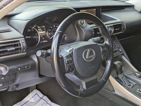 Used 2017 Lexus IS 300 AWD image 10