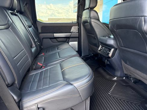 Used 2023 Ford F250 Platinum w/ FX4 Off-Road Package AWD/4WD image 19