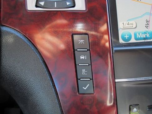 Used 2011 Cadillac Escalade EXT image 32