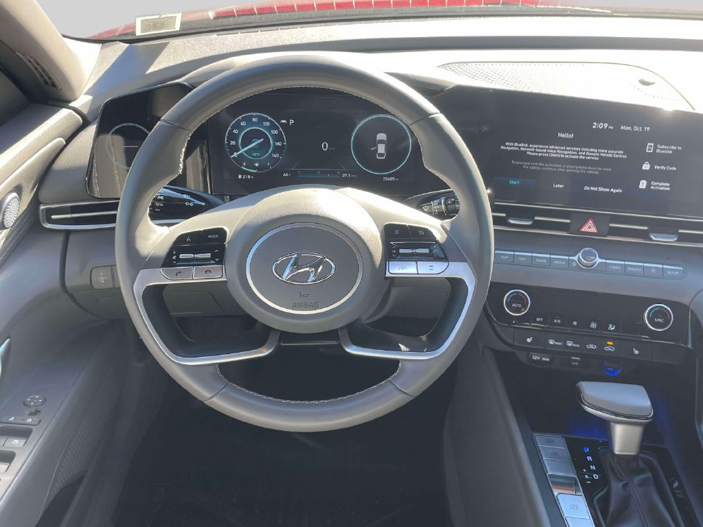 Certified 2023 Hyundai Elantra SEL w/ Convenience Package FWD image 14