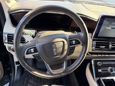 Used 2018 Lincoln Navigator Reserve w/ Technology Package AWD/4WD image 8