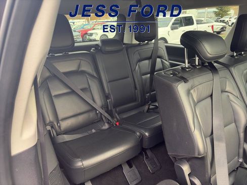 Used 2025 Lincoln Navigator L Reserve image 13