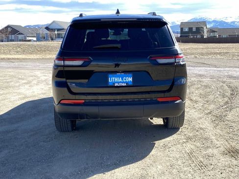 Used 2021 Jeep Grand Cherokee L Laredo image 13