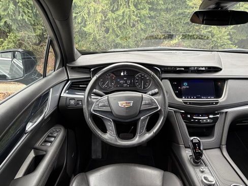 Certified 2024 Cadillac XT5 Premium Luxury w/ LPO, Floor Liner Package image 29