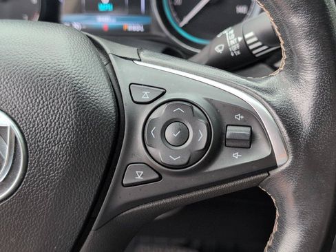 Used 2018 Buick Envision Essence FWD image 29