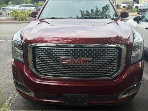 Used 2017 GMC Yukon Denali w/ Open Road Package AWD/4WD image 3