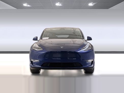 Used 2021 Tesla Model Y Long Range AWD/4WD image 5