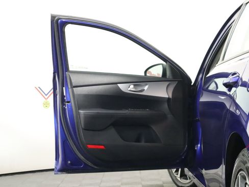 Used 2023 Kia Forte LXS image 20