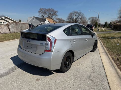 Used 2012 Toyota Prius Two image 4