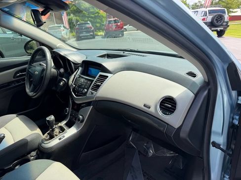 Used 2012 Chevrolet Cruze LS w/ Connectivity Package FWD image 27