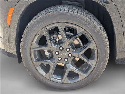 Used 2024 Chevrolet Traverse RS w/ LPO, Floor Liner Package AWD/4WD image 10