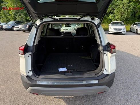 Used 2023 Nissan Rogue SV FWD image 7