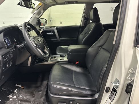 Used 2021 Toyota 4Runner Limited image 16