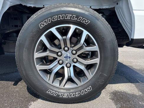 Used 2021 Ford F150 XLT image 13