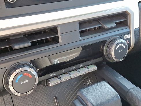 Used 2024 Toyota Tacoma TRD Off-Road image 16