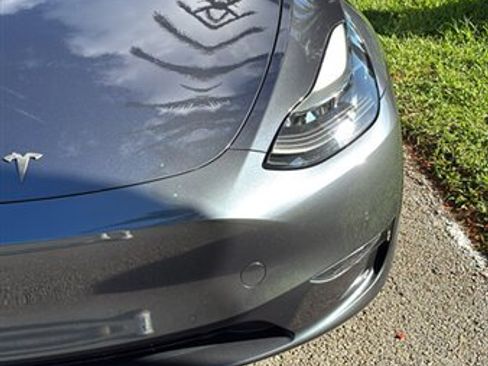Used 2021 Tesla Model Y Performance AWD/4WD image 7