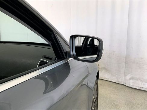 Used 2017 Volvo XC60 T6 Dynamic w/ Preferred Option Package AWD/4WD image 11
