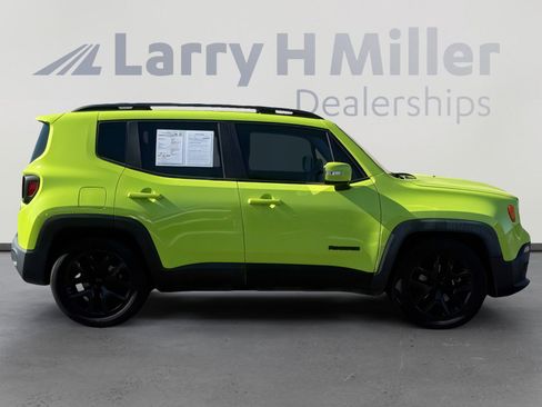 Used 2018 Jeep Renegade Altitude image 7
