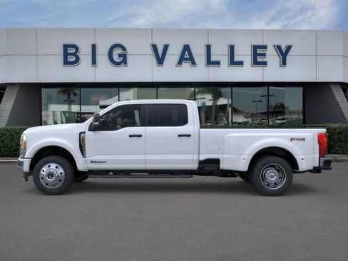 New 2026 Ford F450 XLT w/ FX4 Off-Road Package image 3