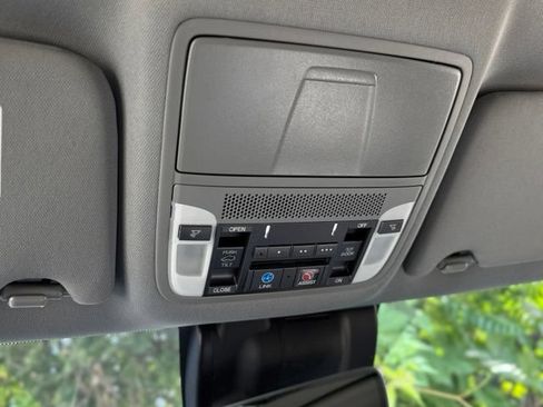Used 2020 Acura MDX SH-AWD w/ Technology Package image 21