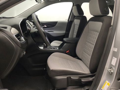 Used 2022 Chevrolet Equinox LS image 17