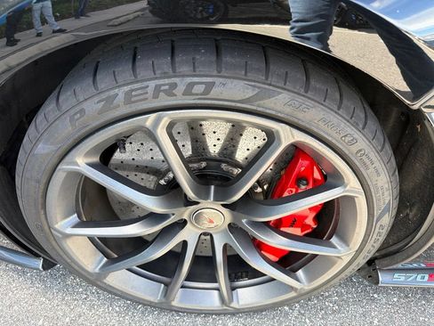 Used 2018 McLaren 570S Spider RWD image 9