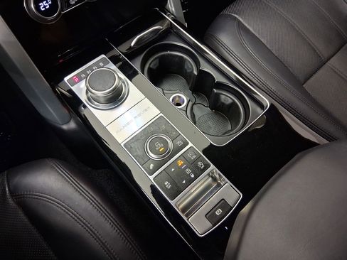 Used 2015 Land Rover Range Rover Supercharged image 30