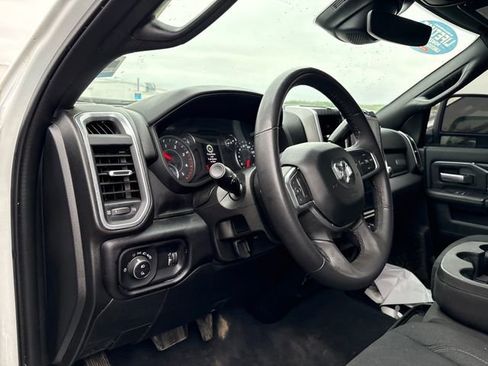 Used 2025 RAM 2500 Big Horn AWD/4WD image 8