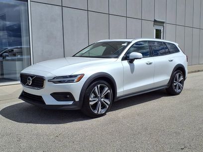 Certified 2025 Volvo V60 B5 Cross Country Plus