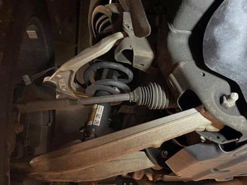 Used 2016 GMC Yukon Denali w/ Open Road Package image 47