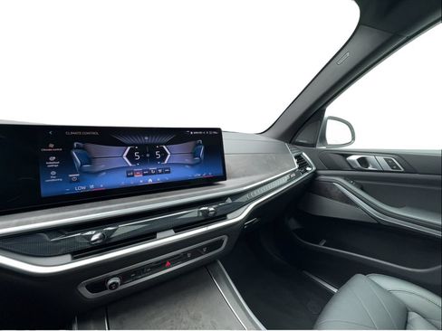 Used 2024 BMW X5 sDrive40i RWD image 46