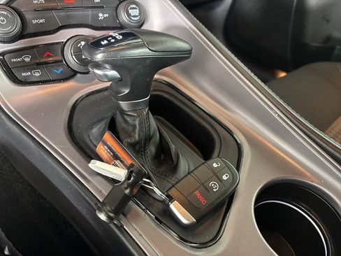 Used 2023 Dodge Challenger SXT image 17