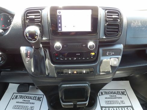 Used 2025 RAM ProMaster 2500 w/ U-Haul Equipment Group FWD image 23