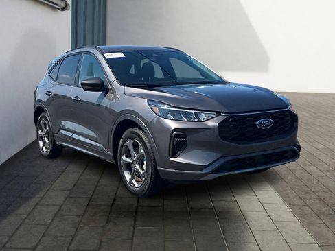 Certified 2024 Ford Escape ST-Line w/ Tech Pack #1 AWD/4WD image 4