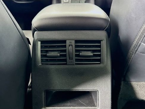 Used 2024 Mitsubishi Outlander SE FWD image 25