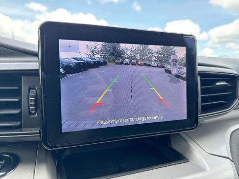 Certified 2024 Ford Explorer XLT AWD/4WD image 15