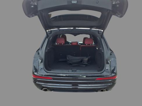 Certified 2024 Lincoln Corsair Grand Touring AWD/4WD image 8