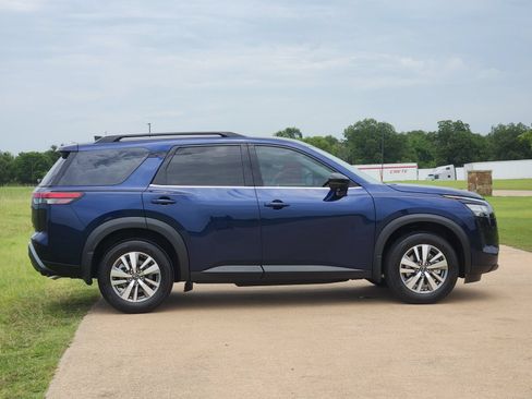 New 2026 Nissan Pathfinder SL FWD image 7