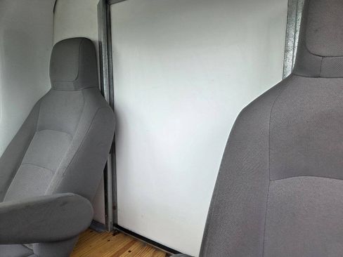 Used 2018 Ford E-350 and Econoline 350 Super Duty w/ Power Windows & Locks Group RWD image 16