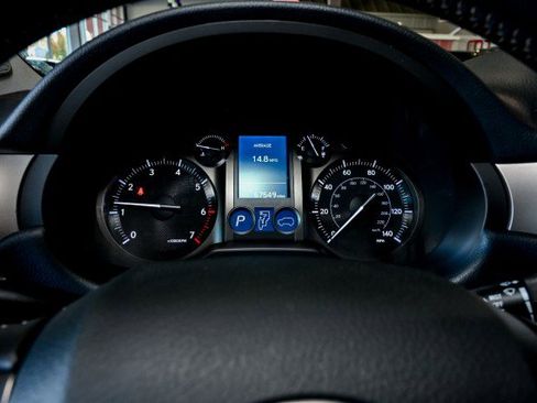 Used 2016 Lexus GX 460 image 34