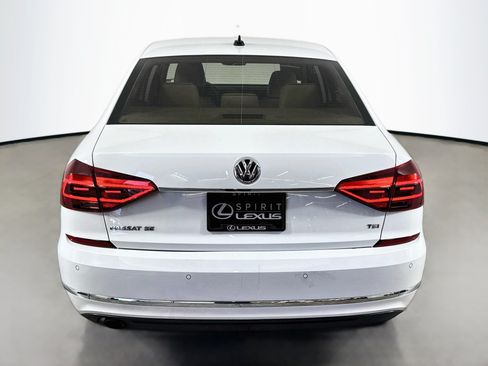 Used 2018 Volkswagen Passat 2.0T SE FWD image 6