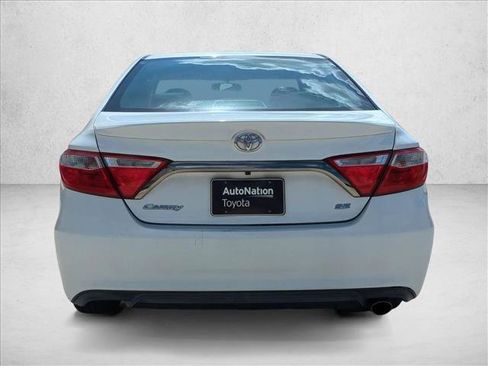 Used 2017 Toyota Camry SE FWD image 6