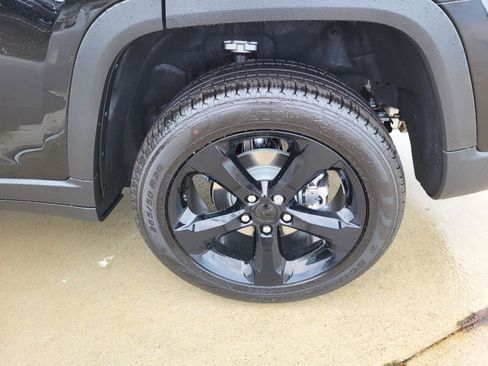 New 2025 Jeep Grand Cherokee Limited w/ Luxury Tech Group II image 20