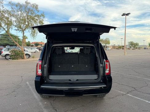 Used 2017 GMC Yukon Denali w/ Open Road Package image 12