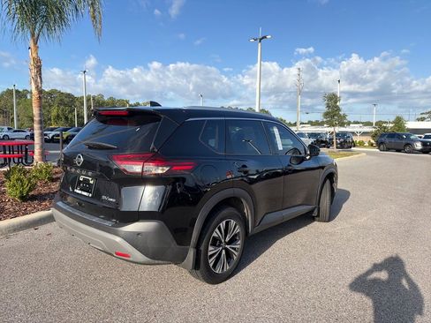 Used 2021 Nissan Rogue SV w/ Premium Package AWD/4WD image 7