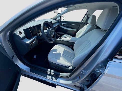 New 2026 Hyundai Sonata SEL FWD image 14