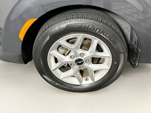 Used 2025 Kia Soul LX w/ LX Technology Package image 11